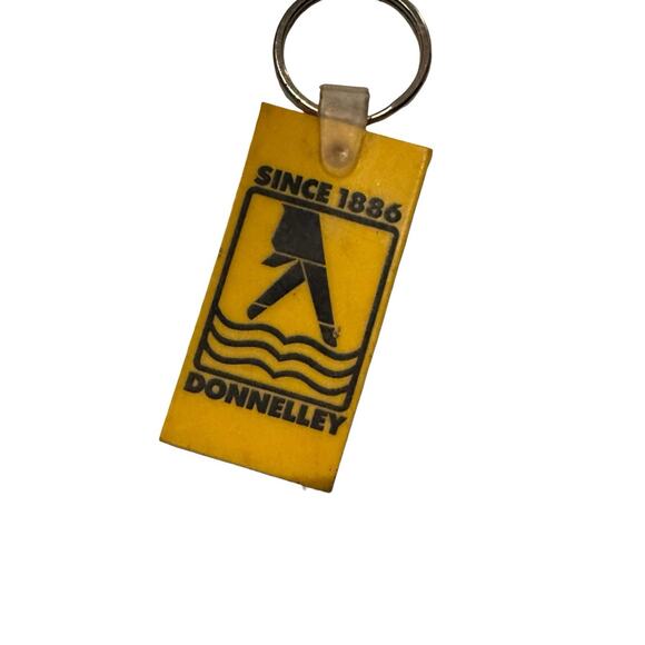 Vintage Donnelley Advertising Keychain Yellow Pages Style Logo Promo Key Ring - Picture 3 of 5